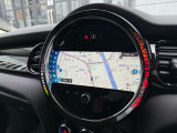 在庫車両はストックヤードにも保管してございます。あらかじめ在庫確認及びご来店日時のご連絡を頂けますと円滑なご案内が可能です。