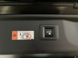 【パワーバックドア】荷物で手が塞がってても大丈夫!リモコンでピッ!力要らずでラクラク開閉!
