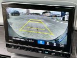 バックカメラも装備しております。車庫入れの苦手なお客様も安心!重宝してくれます!