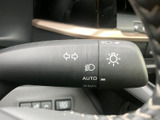 操作しやすい位置に配置されたウインカーレバーです。スムーズな車線変更をサポートします。
