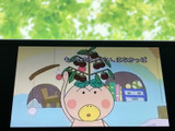 停車中には、TV番組をお楽しみいただけます。ニュースやエンターテイメントで、待ち時間をリラックスして過ごせます。ご家族でのドライブにもおすすめです。