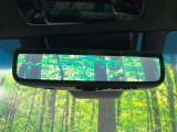【デジタルインナーミラー】後席の大きな荷物や同乗者で後方が確認しづらい時でも安心!カメラが撮影した車両後方の映像をルームミラー内に表示。クリアな視界で状況の確認が可能です!