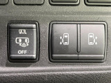 【両側パワースライドドア】スマートキーや運転席のスイッチで後席両側スライドドアの開閉が可能♪電動だから力を入れてドアを開ける必要が無く、小さなお子様でも簡単に開け閉めでき快適です♪