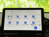 使いやすいインターフェースが特徴のナビ・オーディオ。様々な機能を簡単に操作でき、快適なドライブをサポートします。見やすい画面も魅力です。