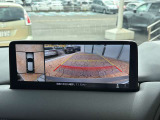 バックカメラで車庫入れをサポートします♪