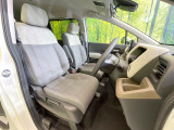 運転席シート廻りは使用感も少なく、良好な状態となっています。丁寧に使われていたことがよくわかりますね。
