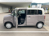 ドア開口部は広々としているので乗り降りしやすいです♪