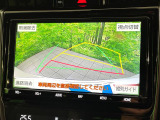 【バックカメラ】駐車時に後方がリアルタイム映像で確認できます。大型商業施設や立体駐車場での駐車時や、夜間のバック時に大活躍!運転スキルに関わらず、今や必須となった装備のひとつです!