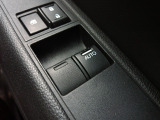 運転席から全ての窓の開閉ができます。ウィンドウロック機能はお子様のいたずら防止に有効です。
