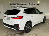 BMW xDriveの魅力は、走行状況と路面状況の変化をリアルタイムに把握し、4輪のトラクションを絶えず最大限に保つことで、どんなコンディションにおいても揺るぎない走りを実現させてくれます。