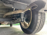 お車を安心してお乗りいただく為には、足回りの定期点検が欠かせません。サービスサポート(有償保証)では無料点検もご提供しており、安心のカーライフをお過ごしいただけるサポート体制が整っています。