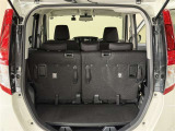 荷室はシートアレンジを行うことで広い荷室にすることが可能です 様々なシーンで活躍できますね