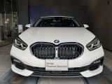 エンジェルアイ、イカリングと呼ばれるBMWのライトの正式名称は「コロナリング」です。一目でBMWとわかる伝統のデザインです。