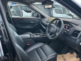 運転席まわりは、使用感も少なく良好な状態です。