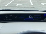 見やすいメーター類は、運転に必要な情報を的確に表示。運転状況を把握しやすく、安全運転に貢献します。シンプルで洗練されたデザインです。