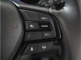 ◆アダプティブクルーズコントロール◆予め設定した車速内でクルマが自動的に加減速。前走車との適切な車間距離を維持しながら追従走行します。【LKAS】車線維持支援システムでステアリング操作を支援。