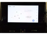 ディスプレイオーディオを装備。スマホとクルマをつなぐことで、これまでのナビに加えて、いろんなサービスが楽しめます。