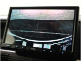 バックカメラが装備されており、後方の安全確認はもちろんのこと狭い場所での駐車や雨の日・夜間など視界の悪いコンディションでのストレスの軽減にもなります!