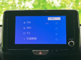 ラジオやCD、音楽ファイルなど、様々な音源を楽しめます。お好みの音量や音質に調整して、ドライブを盛り上げましょう。操作も簡単です。