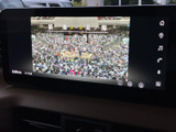 停車中にTV番組を楽しめる機能。長距離移動の際の休憩時間に、リラックスしたひとときを過ごせます。快適な車内空間を演出します。
