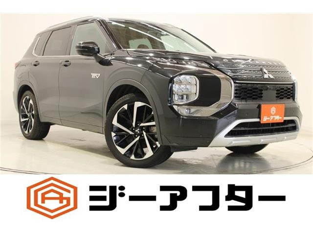アウトランダー PHEV 2.4 P 4WD ワンオーナー サンルーフ 禁煙車 純正9