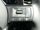 設定した車速で車線の真ん中を走行、設定した車間を保って前車を追従走行して、長距離ドライブの疲労を軽減する、同一車線運転支援技術「プロパイロット」を搭載しております!