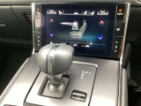 DCT、CVT、従来型のATなど、すべてのトランスミッションの利点を集約し、ロックアップ領域を大幅に拡大し伝達効率の向上とマニュアルトランスミッションのようなダイレクト感を実現した自社製ATです。