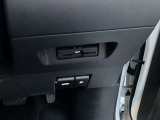 高速道路をスムーズに乗り降りができるETC機能のユニット付き!お引渡し前にセットアップを行いますので、乗り始めてからすぐにお使い頂けます。