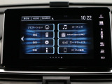 【純正ナビゲーション】使いやすいナビ操作にオーディオ機能も充実!Bluetooth接続で運転中のハンズフリー電話や好みの音楽を車内に流す事が出来ます。ラインナップや車種に応じて豊富な機能が使用可能♪