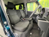 運転席シート廻りは使用感も少なく、良好な状態となっています。丁寧に使われていたことがよくわかりますね。
