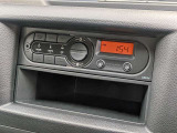 ドライブにはお気に入りのラジオ局で