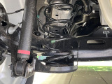 お車を安心してお乗りいただく為には、足回りの定期点検が欠かせません。サービスサポート(有償保証)では無料点検もご提供しており、安心のカーライフをお過ごしいただけるサポート体制が整っています。