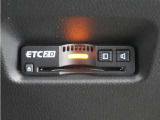 ◆ETC2.0◆進化したドライブ体験。料金収受システムだけだったETCが生まれ変わって、高速道路を賢く使うETC2.0に進化しました。多彩な情報サービスが便利で快適なドライブ体験を提供します。