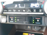 運転席&助手席にはシートヒーター&シートベンチレーション付いてます! 寒い冬にも暑い夏にも重宝する装備です!!