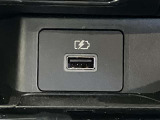 USB電源を装備してます。スマホやタブレットの充電に便利です♪