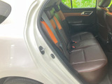 運転しやすいように設計された空間。操作系も直感的に操作でき、安全運転をサポートします。快適なドライブを。