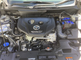 1.5L直列4気筒DOHC16バルブディーゼルターボエンジンは、2.5L並みのトルクによる余裕の走りと、低燃費+軽油使用による高い経済性を両立しています!パワフルでお財布にやさしいエンジンです!
