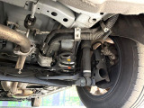 お車を安心してお乗りいただく為には、足回りの定期点検が欠かせません。サービスサポート(有償保証)では無料点検もご提供しており、安心のカーライフをお過ごしいただけるサポート体制が整っています。