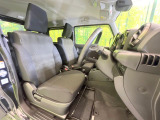 運転席シート廻りは使用感も少なく、良好な状態となっています。丁寧に使われていたことがよくわかりますね。