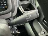 【オートライト】車外の明るさに応じて自動的にライトの点灯・消灯をしてくれます