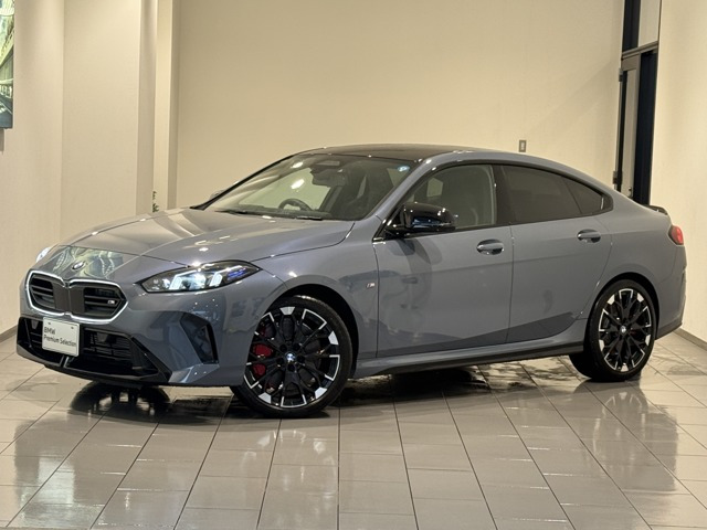 2シリーズグランクーペ M235 xドライブ 4WD