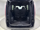 乗車人数、荷物の量に応じてシートアレンジが自由自在です。
