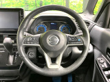 【純正革巻きステアリング】上質な革を使用することで、手にしっかり馴染みとても運転しやすいハンドルです♪