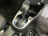 発進時から滑らかに加速する無段階変速のCVTはストップ&ゴーの多い街の中も快適です