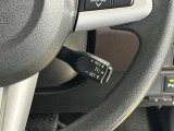 【クルーズコントロール】こちらを操作いただくことで、車は一定速度を維持したまま走行し続けます ブレーキ操作やスイッチを切ることで通常走行に戻ります