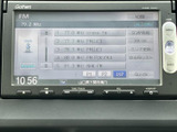 お気に入りの音楽で、車内空間を盛り上げましょう。高音質でクリアなサウンドが、ドライブをさらに楽しく演出します。快適な移動時間をお約束。