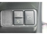 サポカーは、高齢運転者を含めたすべてのドライバーによる交通事故の発生防止・被害軽減対策の一環として、国が推奨する新しい自動車安全コンセプトです。詳しくは販売店スタッフまでおたずねください。