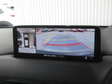 360&deg;ビューモニターを搭載しています。コーナーセンサーと合せてお使いいただくことで、安全、安心にお車の取り回しを行っていただけます。