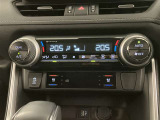 大切な人に気持ちよく乗ってもらいたい・・・そんな気持ちを込めてお客様のカーライフのお手伝いをさせてください。