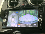 【アラウンドビューモニター】専用のカメラにより、上から見下ろしたような視点で360度クルマの周囲を確認することができます☆死角部分も確認しやすく、狭い場所での切り返しや駐車もスムーズに行えます。
